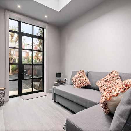 Lovely 2-Bed Apartment - Hosted By Guestready Лондон Екстер'єр фото