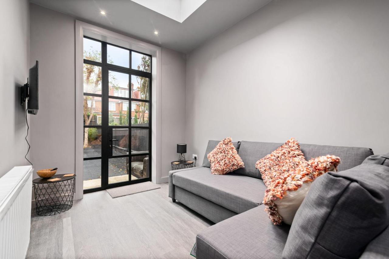 Lovely 2-Bed Apartment - Hosted By Guestready Лондон Екстер'єр фото