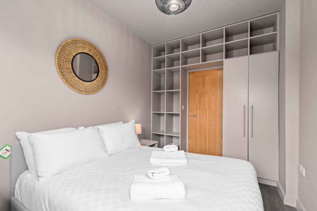Lovely 2-Bed Apartment - Hosted By Guestready Лондон Екстер'єр фото